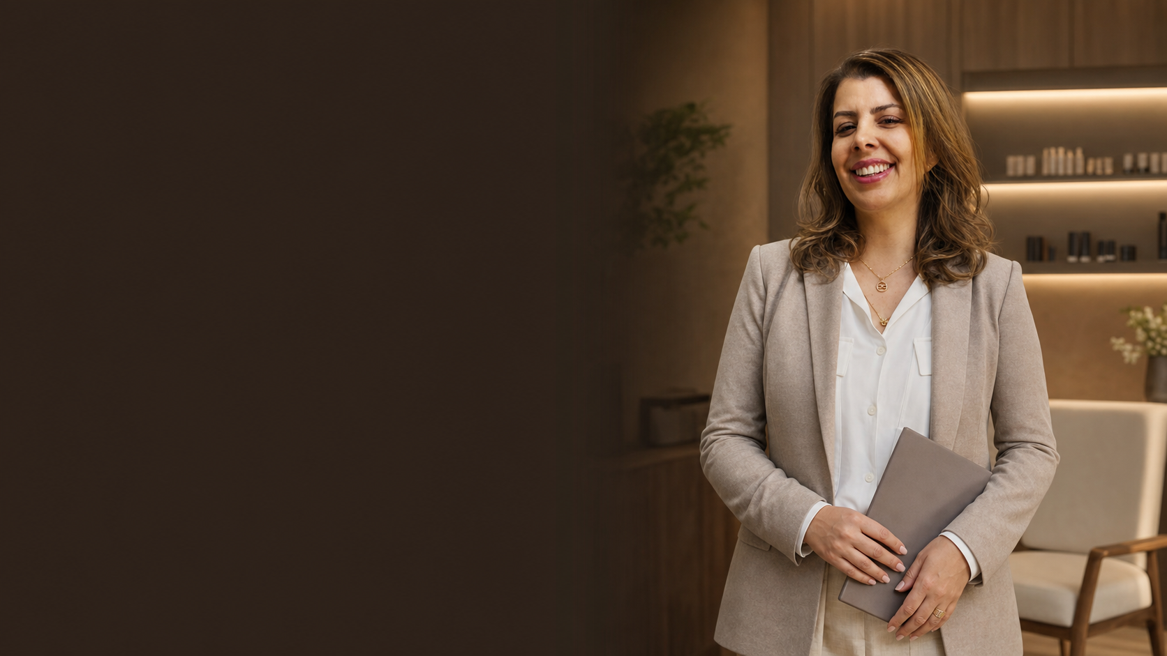Cris Guerra apresenta a linha Slimcap em uma consultoria comercial para parceiros
